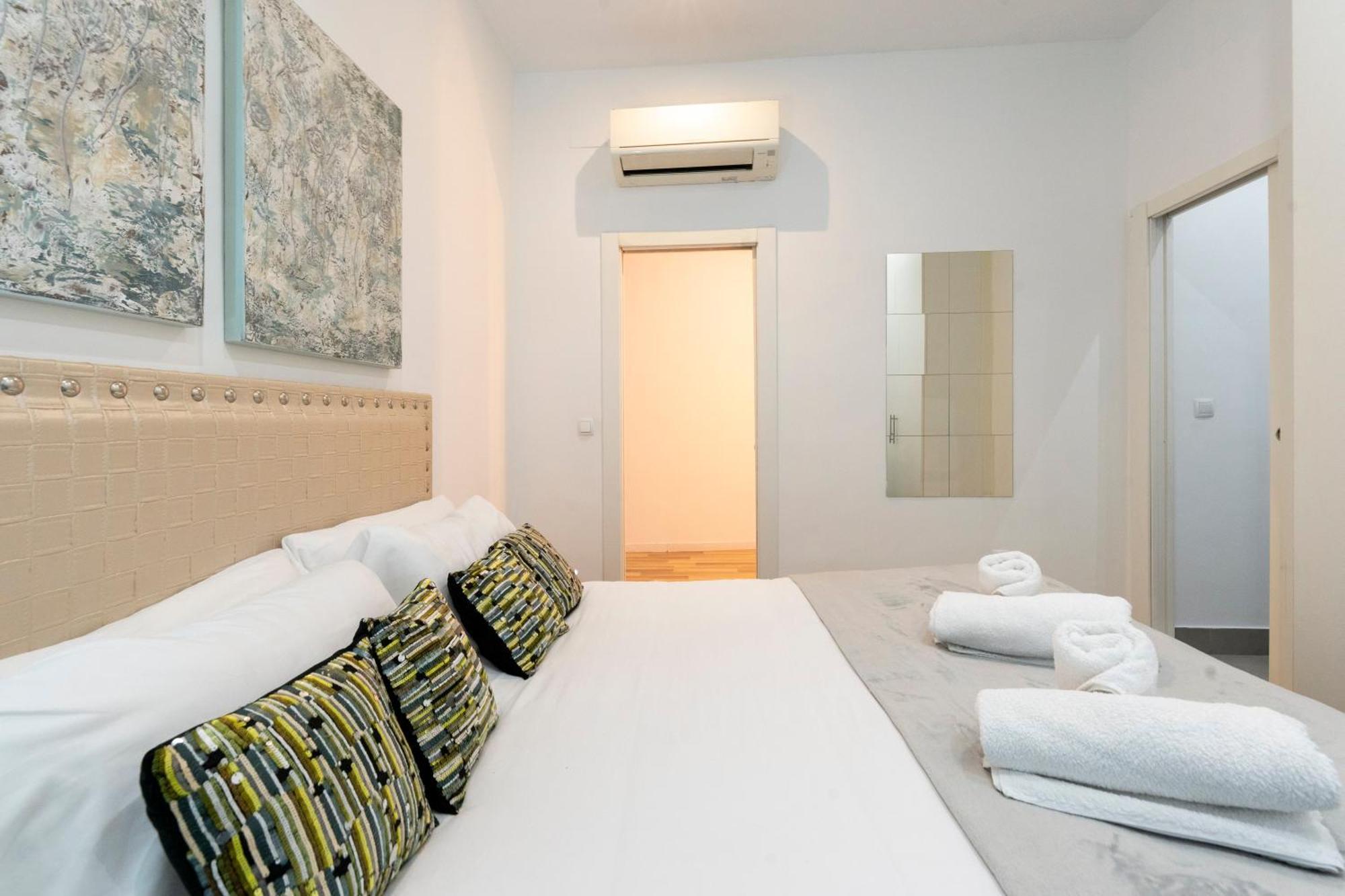 For You Rentals New Design Apartment Temporal Puerta Del Sol Pre10A Madrid Exteriör bild
