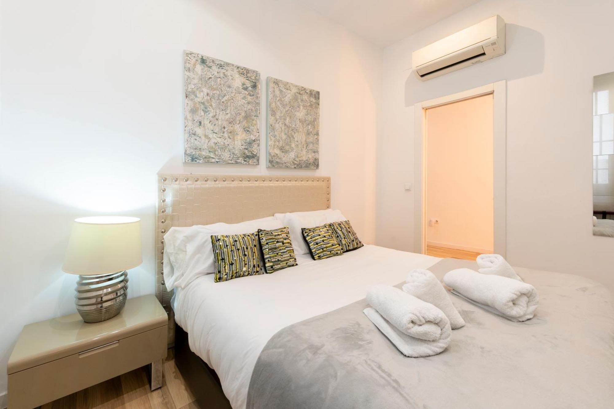 For You Rentals New Design Apartment Temporal Puerta Del Sol Pre10A Madrid Exteriör bild